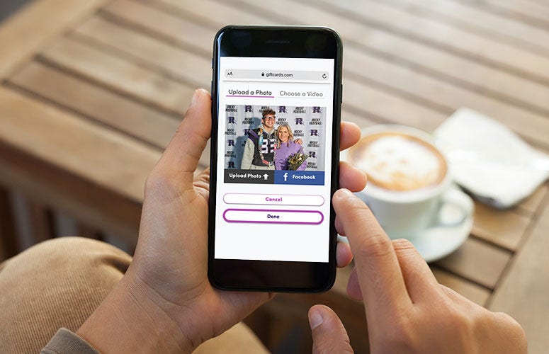 Customizing a gift card on giftcards.com